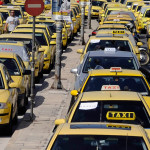 Θα γίνουν κατασχέσεις ταξί που παρακωλύουν την κυκλοφορία