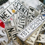 Πώς και μέχρι πότε μπορείτε να καταθέσετε τις πινακίδες κυκλοφορίας – Πότε πληρώνετε χαράτσι 30 ευρώ