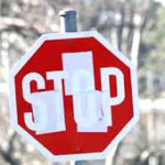 Καστοριά: Μαζική κλοπή οδικών πινακίδων – Τις πωλούν για το μέταλλο