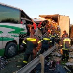 Φοιτήτρια «καίει» τον οδηγό του λεωφορείου που έχασαν την ζωή τους 2 κοπέλες (Βίντεο)