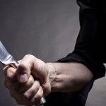 Καστοριά: ”Θα σε σφάξω μωρή” – Απίστευτες σκηνές στο νοσοκομείο με τη γιατρό να τρέχει πανικόβλητη!