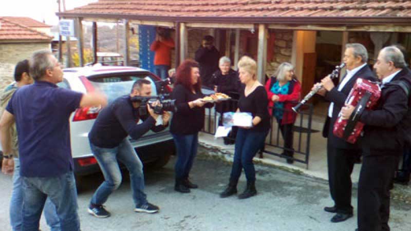 2779a850f7202cdcb6b1dcac0389f796_XL