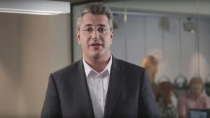 tzitzikostas-spot.jpg