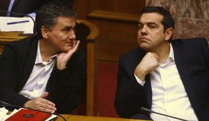 TsakalotosTsipras241215sk.jpg