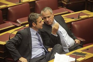 VoridisMitsotakis231215sk.jpg