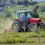 Απειλούνται με κατασχέσεις χιλιάδες αγρότες για οφειλές προς ΟΓΑ που φτάνουν συνολικά στα 420 εκατ. ευρώ