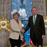 ΧΡΗΜΑΤΑ ΣΤΗΝ ΤΟΥΡΚΙΑ ΚΑΙ ΦΟΡΟΥΣ ΓΙΑ ΤΗΝ ΕΛΛΑΔΑ ΕΧΕΙ Η ΠΟΛΙΤΙΚΗ ΤΩΝ ΜΕΡΚΕΛ-ΣΟΙΜΠΛΕ