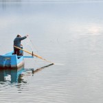 Απαγορεύεται το ψάρεμα με βάρκα για τους ερασιτέχνες ψαράδες – Λύση ψάχνει ο Σ. Αδαμόπουλος
