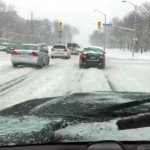 Δείτε πως είναι οι δρόμοι στον Καναδά όταν χιονίζει