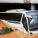 Ήρωας ο οδηγός του ΚΤΕΛ -Πως κατάφερε και έσωσε από τα ορμητικά νερά τους 15 επιβάτες