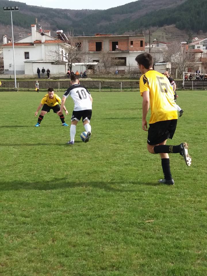 29313000_579083472427265_2934917299871678464_n