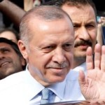 Εκλογές Τουρκία: Πανηγυρίζει ο Ερντογάν για τη νίκη του με 52,8% – Αμφισβητεί η αντιπολίτευση