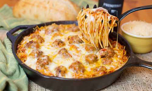 Cast-Iron-Baked-Spaghetti-and-Meatballs