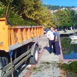 Δήμος Καστοριάς – Καθαρισμός των χόρτων στον περιαστικό ιστό της Λίμνης