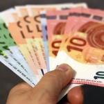 Αναδρομικά: Μέχρι 24.000 ευρώ τα ποσά – Ποιοι θα τα πάρουν