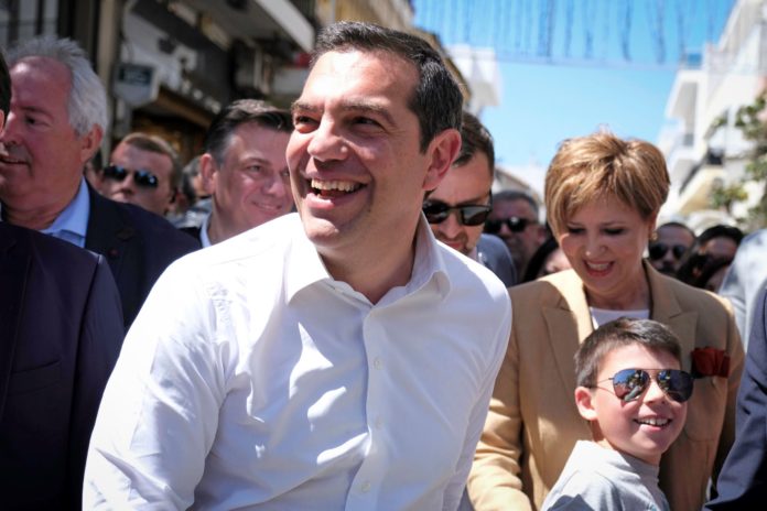 tsipras2-4-696x464