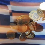 «Οι Έλληνες παίρνουν χρήματα για τα χρέη τους»