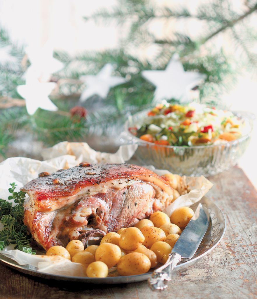 Xmas_xoirino-mpouti-laxanosalata-881x1024