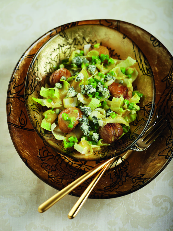 salata-me-sikore-kai-kastana