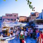 Ρωσικό δημοσίευμα: Η Ελλάδα υπόσχεται να ανοίξει ξενοδοχεία τον Ιούνιο και να εισαγάγει «διαβατήρια υγείας» για τους τουρίστες