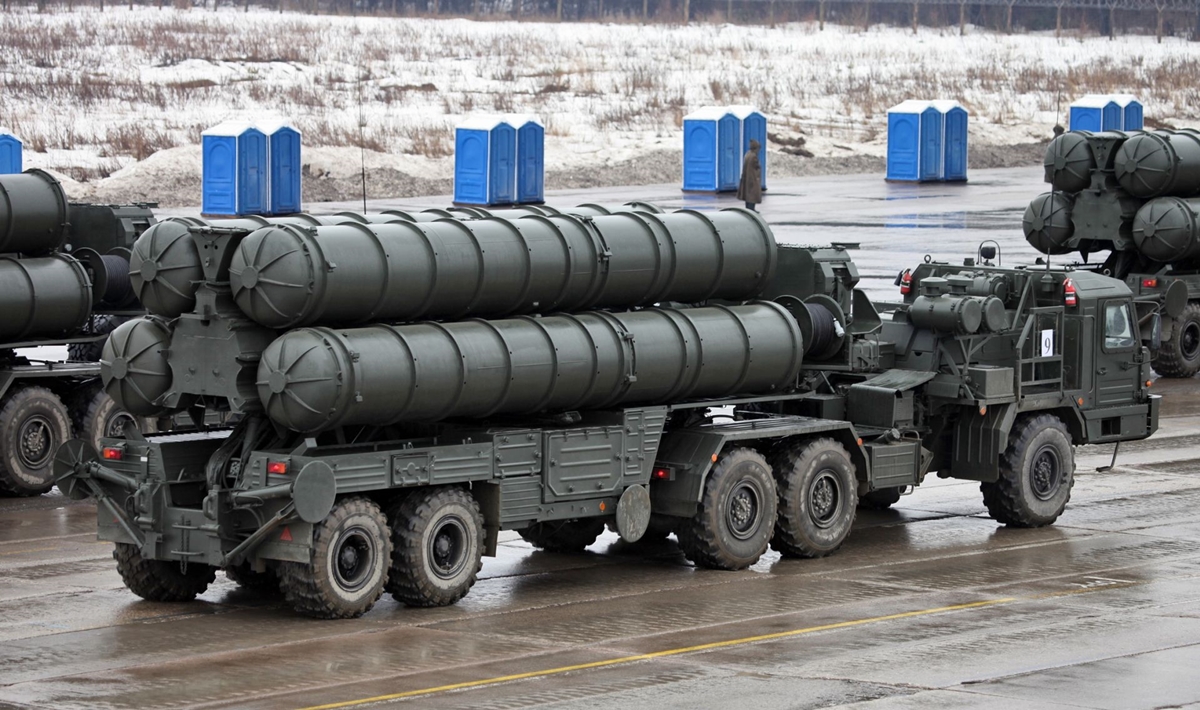 rp_S-400-missile-defense-system-russia-artic.jpg