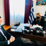Συνάντηση Μαρίας Αντωνίου με τον «Κορυφαίο Ευρωπαίο Αγρότη για το 2020» Παύλο Τσακίρη