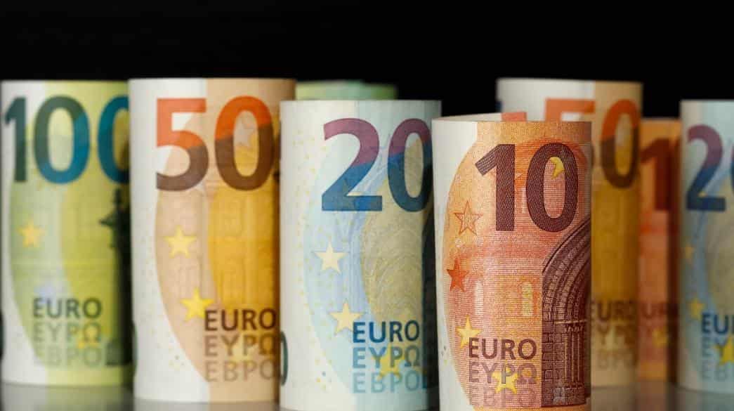 BusinessDaily-Money-Euros (1)