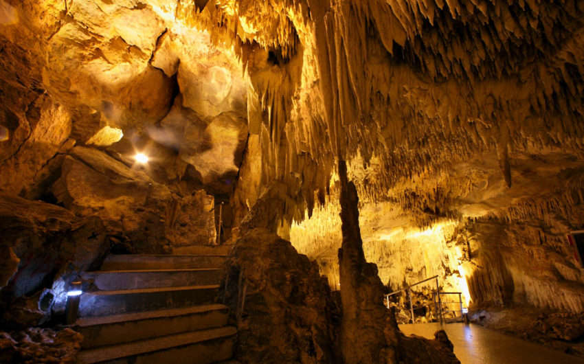 Kastoria-σπήλαιο-δράκου-850x530