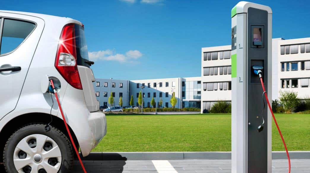 businessdaily-electric-autokinita-ilektrika-ev