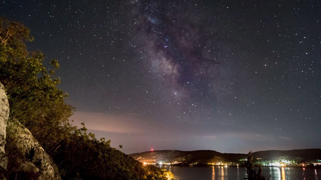 LANDSCAPES OF KASTORIA - 4K TIMELAPSE.mp4_snapshot_01.21.333