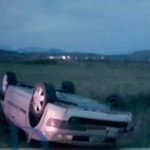 Αυτοκίνητο με 5 επιβαίνοντες τούμπαρε στον δρόμο Άργους Ορεστικού – Μανιάκοι – ΦΩΤΟ