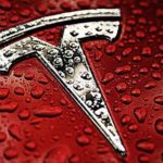 Πόσο φούσκα… είναι η φούσκα της Tesla; – Η αποτίμηση 1,1 τρισεκ. δολάρια με απόδοση κεφαλαίου 40 και P/E 220