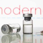Moderna: Ετοιμάζει σούπερ-τριπλό εμβόλιο για τον κορονοϊό, τη γρίπη και τον ιό RSV