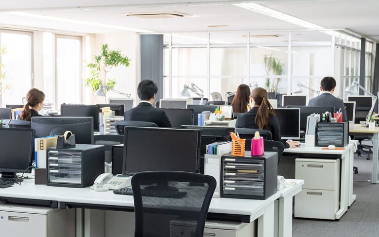 work_ergasia_office_shutterstock-768x480