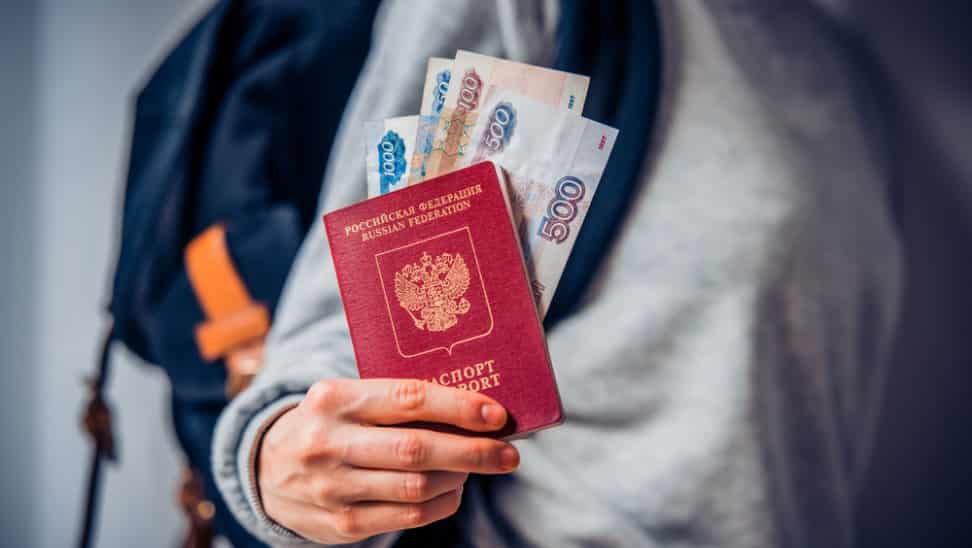 russian-tourist-shutterstock