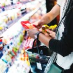 Από την Μ. Δευτέρα και με εισοδηματικά κριτήρια το βοήθημα των 200 ευρώ