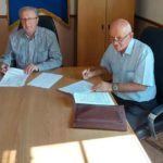 Υπογράφτηκε σύμβαση για την εσωτερική οδοποιΐα Κομνηνάδων