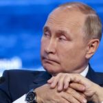 Τι κρατάει τον Πούτιν “στον αφρό” – Η υποτίμηση από τη Δύση και το “τελευταίο χαρτί” των ΗΠΑ
