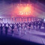 Το «αντίο» χορευτών με «Σέρα» για τον Αλέξανδρο Νικολαΐδη στη Κοζάνη-Σείστηκε το στάδιο από τα χειροκροτήματα