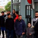 Πυροβολισμός 16χρονου στη Θεσσαλονίκη: Ο αστυνομικός είπε ότι ήθελε να πυροβολήσει τα λάστιχα αλλά η τρύπα βρέθηκε στο παρμπρίζ