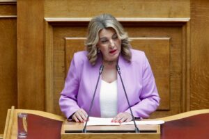 230708 Η Μ. ΑΝΤΩΝΙΟΥ ΚΑΤΑ ΤΗΝ ΤΟΠΟΘΕΤΗΣΗ ΤΗΣ ΣΤΗ ΒΟΥΛΗ