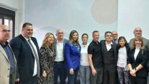 imgonline-com-ua-CompressToSize-HkACp2vmwoSS