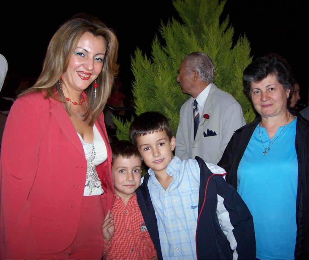 maria antoniou paidia mitera