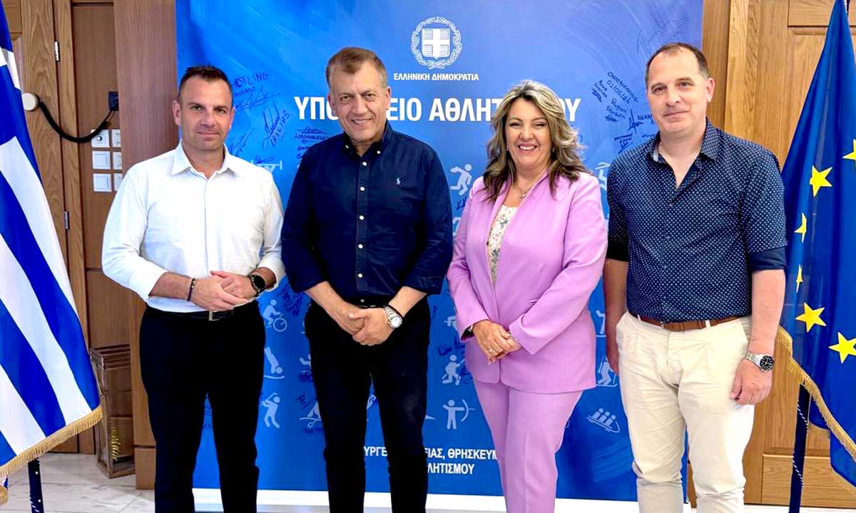 maria antoniou siskepsi me ypourgo gianni vroutsi 1