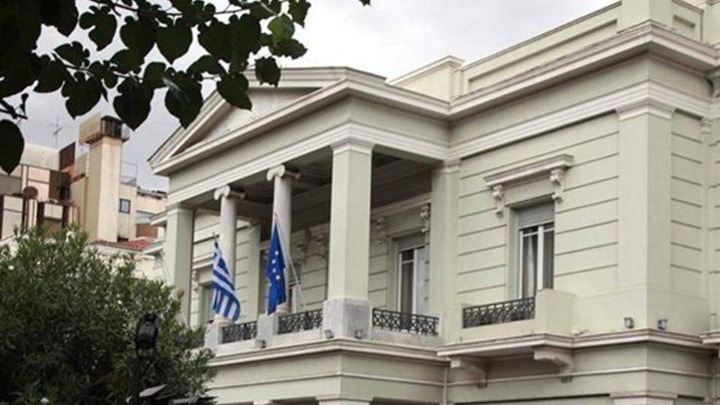 diplomatikes