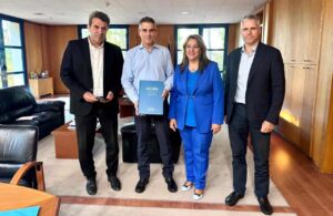 sinantisi marias antoniou me ypourgo christo dima 1