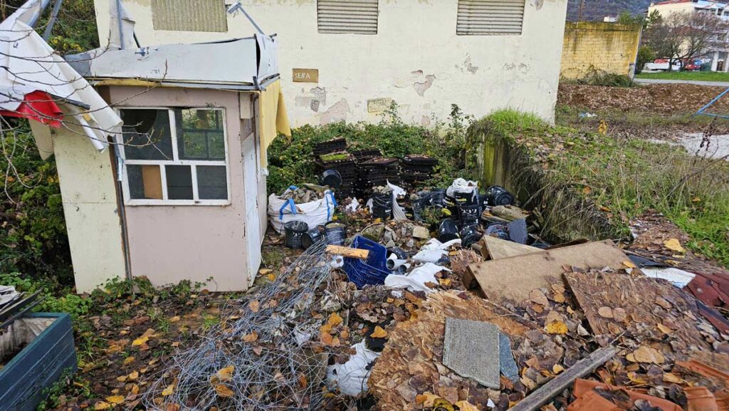 4a3b8a16 cd3b 424c aae6 8caf9d0efe3b