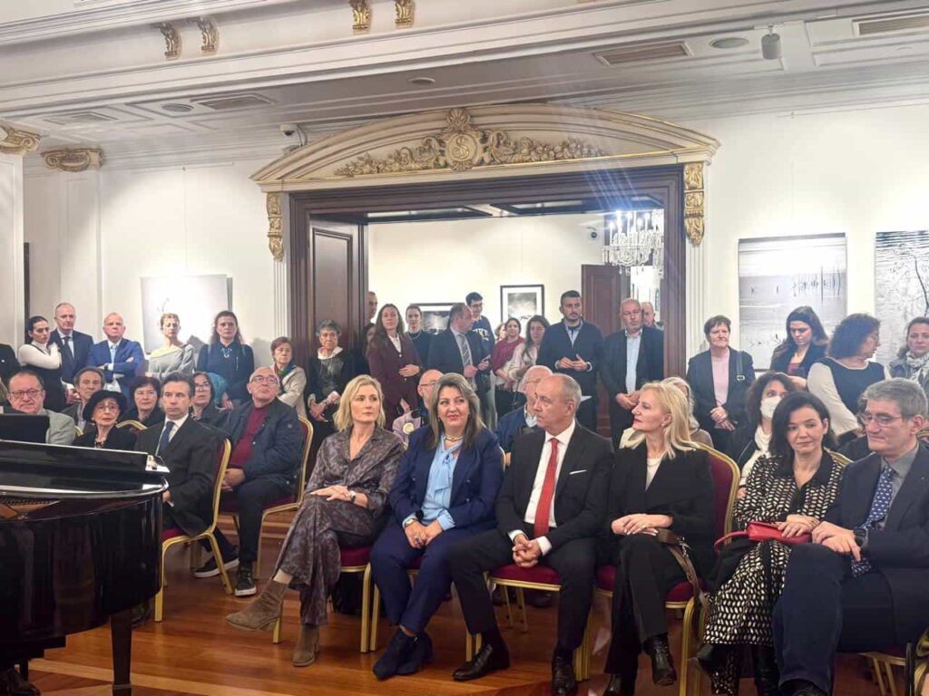 ekdilosi sismanogleio megaro konstantinoupoli 4