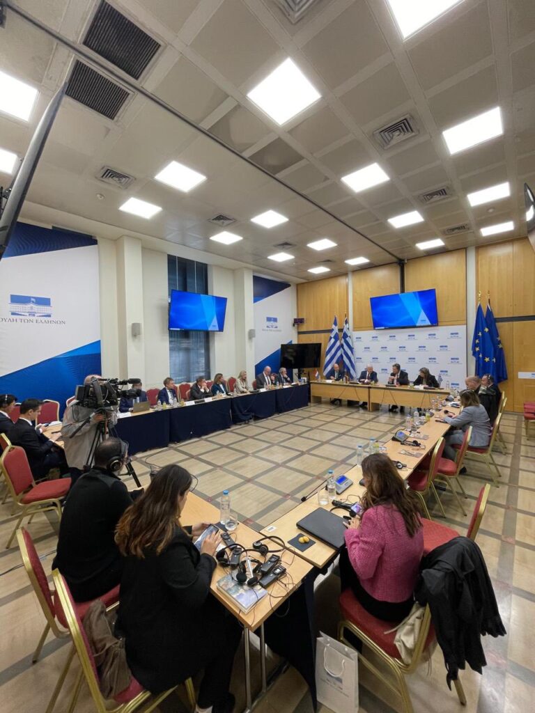 maria antoniou omada filias elladas luxembourg 2