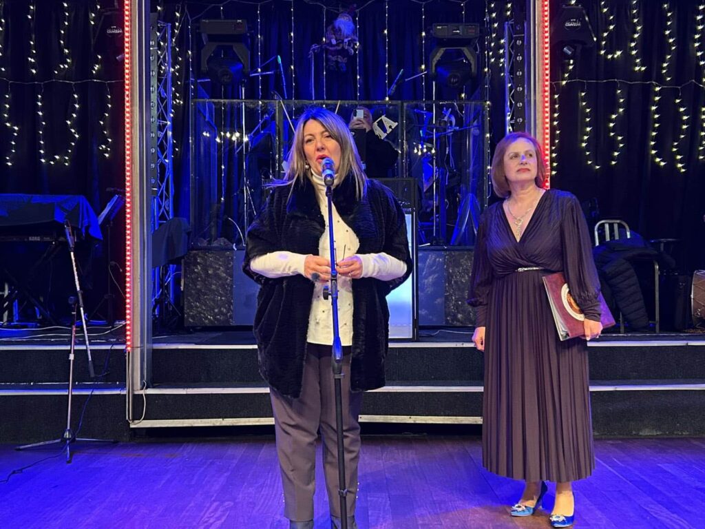 maria antoniou xristougenniatikes ekdiloseis 11